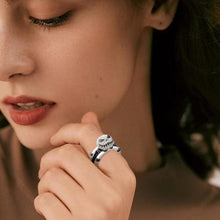 Load image into Gallery viewer, 2 in 1 Black and White Skeleton Ring