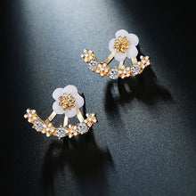 Load image into Gallery viewer, Pearls Pendient Stud Earrings For Women