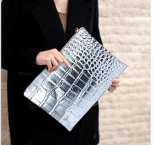 Load image into Gallery viewer, Crocodile Pattern Envelope Women Day Clutch
