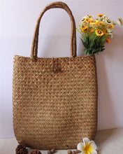 Load image into Gallery viewer, Large Straw Tote Bag
